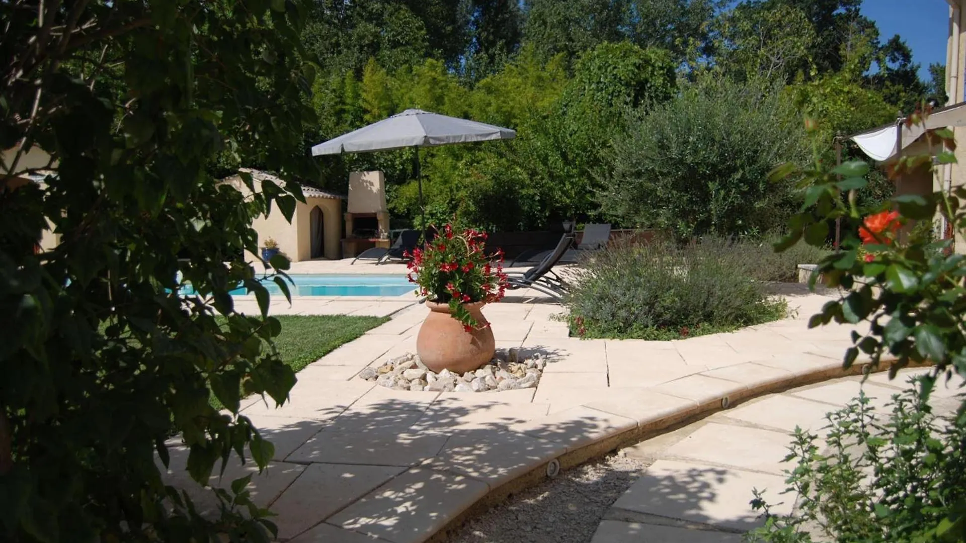 Typical Farm With Private Pool Close To The Ventoux 8 Persons Villa Althen-des-Paluds